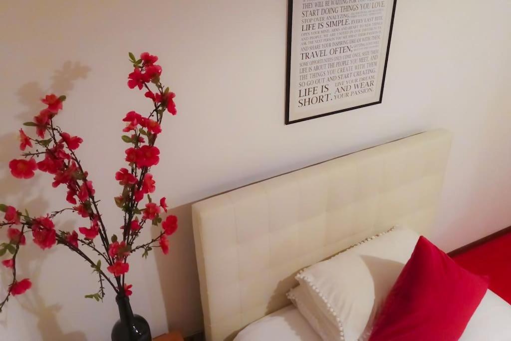Unique & Beautiful Bedroom In Central Of Флоренция Екстериор снимка