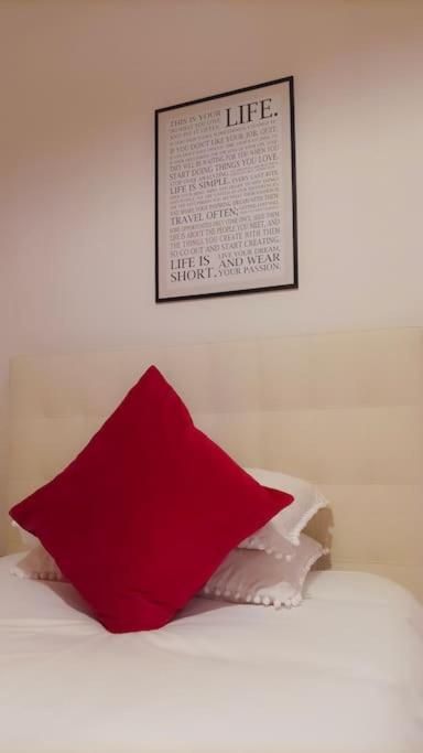 Unique & Beautiful Bedroom In Central Of Флоренция Екстериор снимка